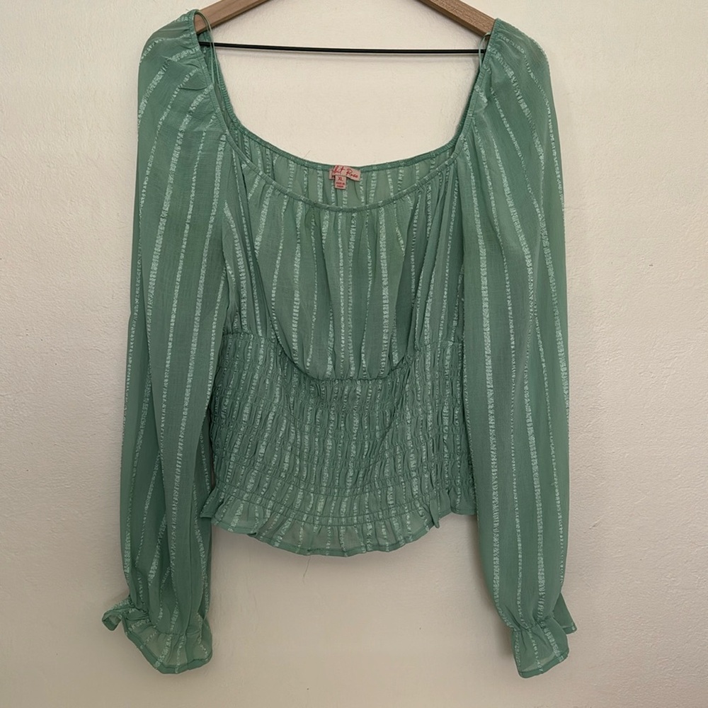 Mint green top